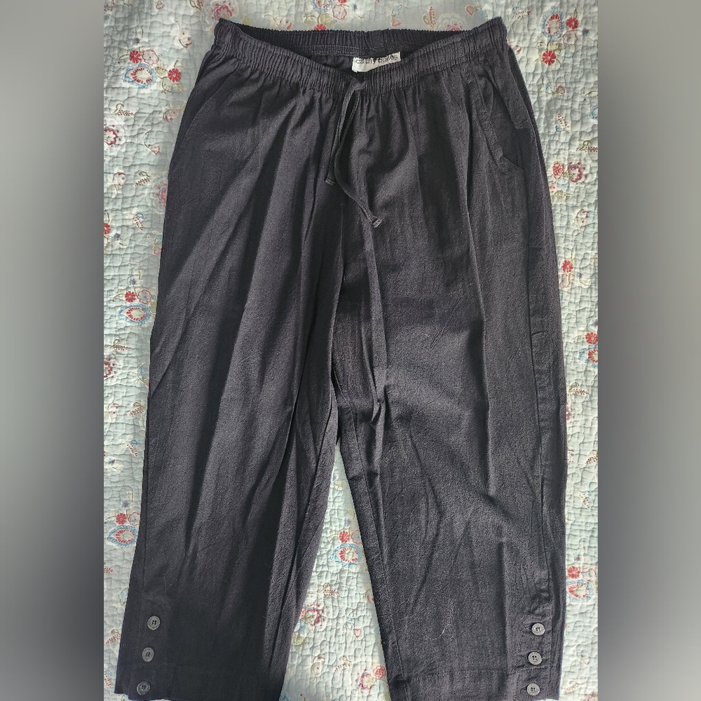 Women's capris